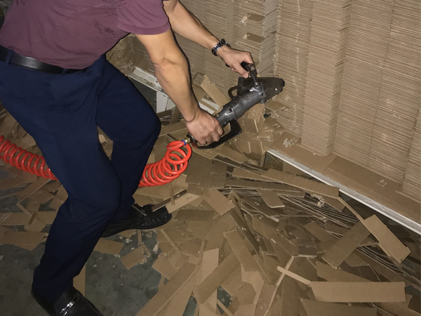 印刷紙盒制造廠為什么需要清廢機(jī)？