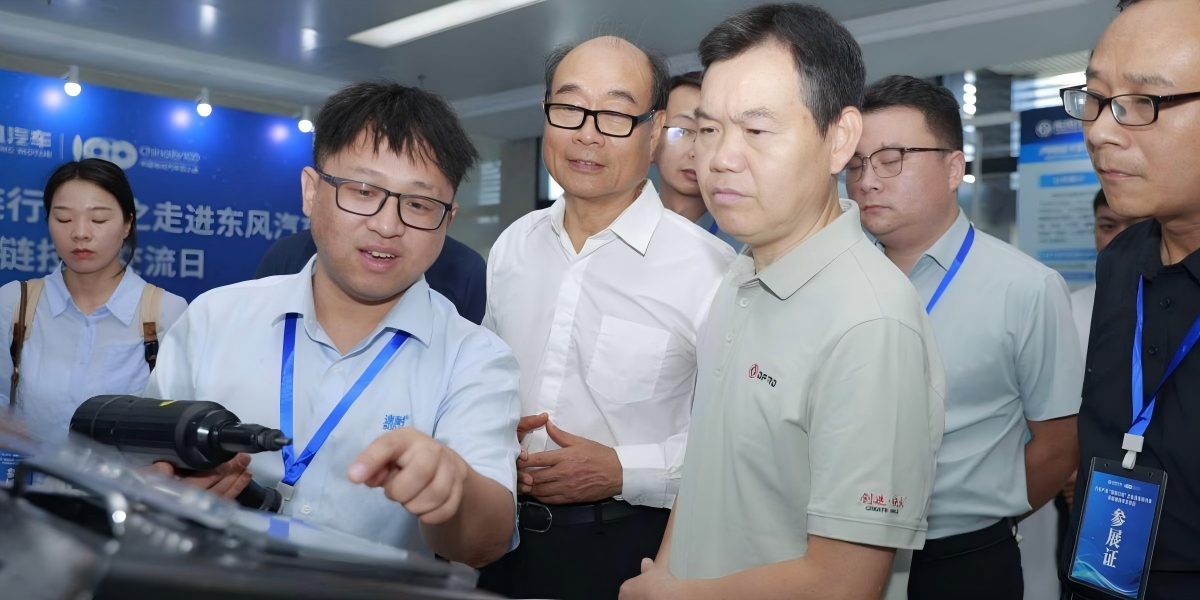 嘉佑佳攜伺服拉鉚技術(shù)亮相東風汽車供應(yīng)鏈技術(shù)交流日活動